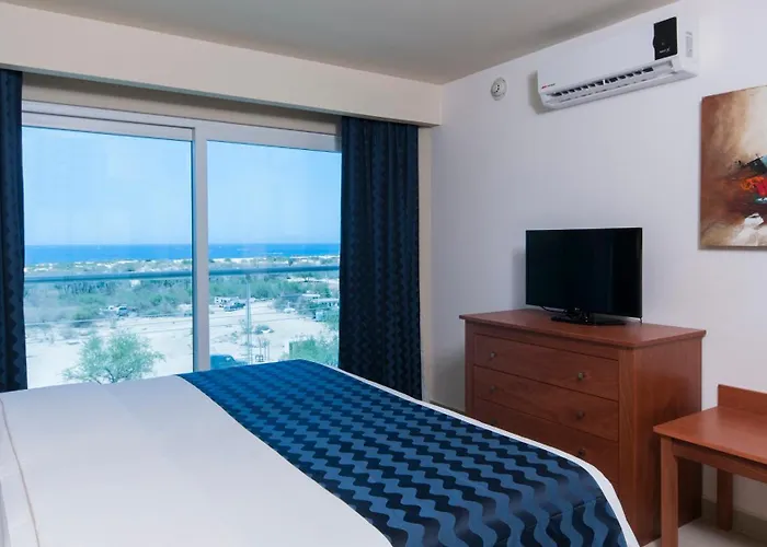 Express By Ihg Cabo San Lucas