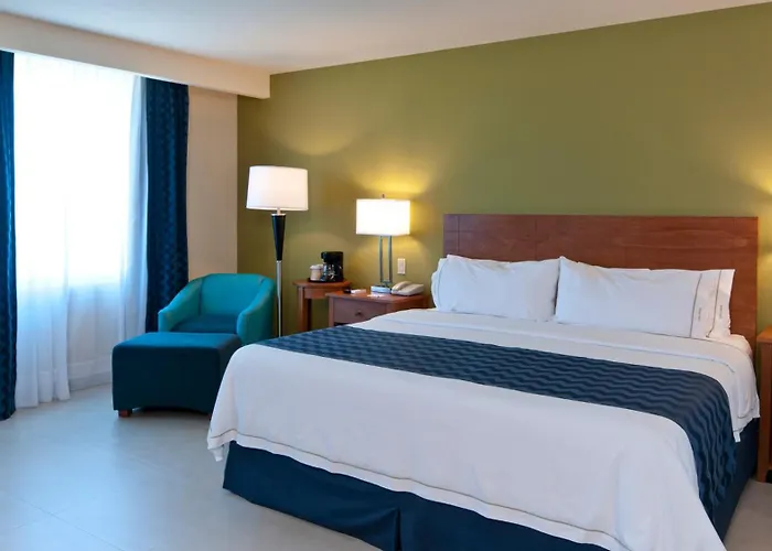 Express By Ihg Resort 3*