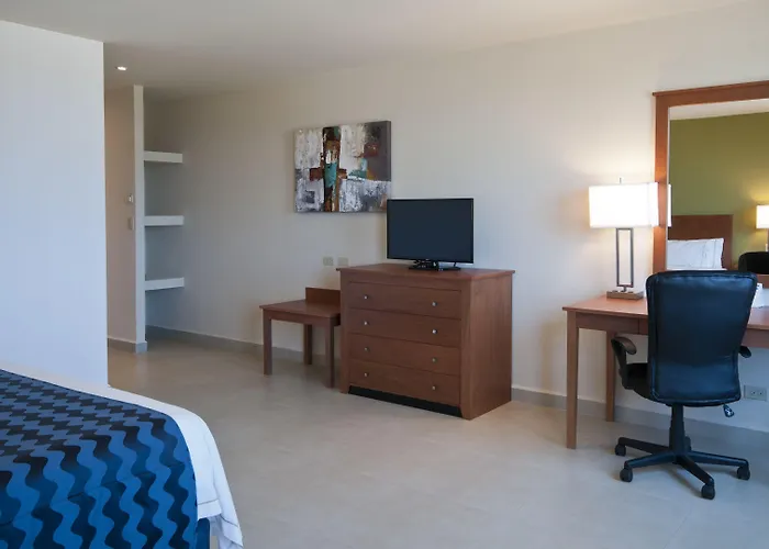 Resort Express By Ihg Cabo San Lucas