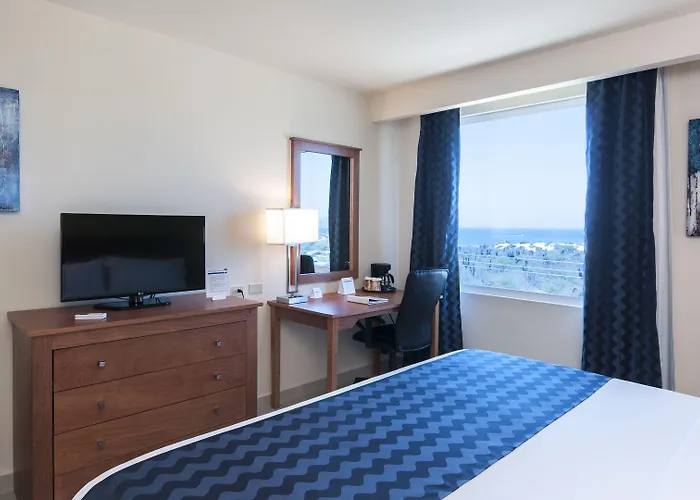 Express By Ihg Resort Cabo San Lucas