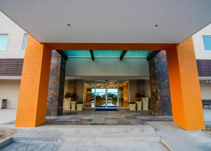 Express By Ihg 3*