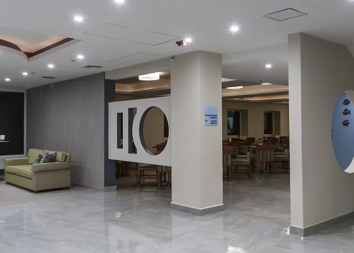 Express By Ihg 3*